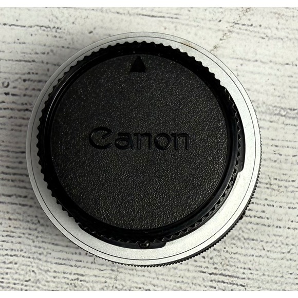 Canon FD 50mm F1.4 S.S.C. Lens with Original Box and Warranty Card Made in Japan - Picture 12 of 13